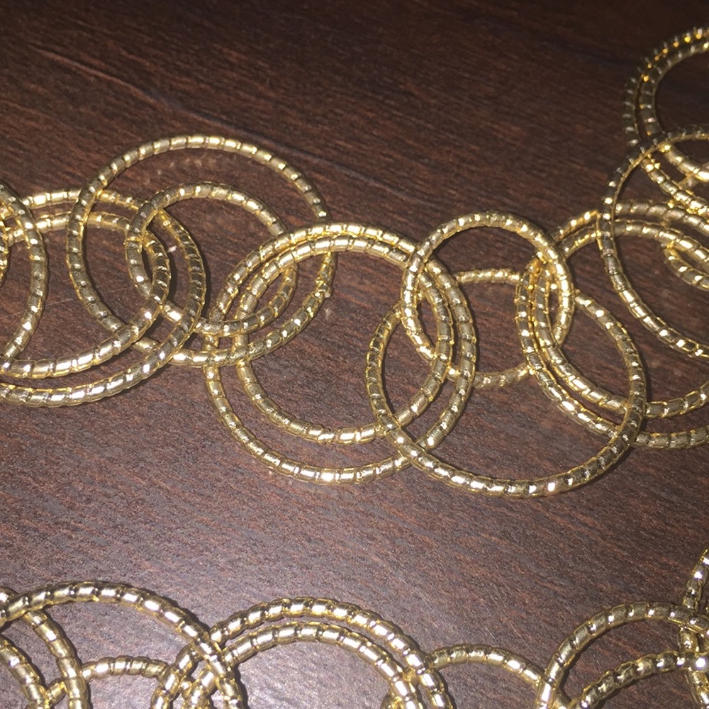 Necklace and earrings set